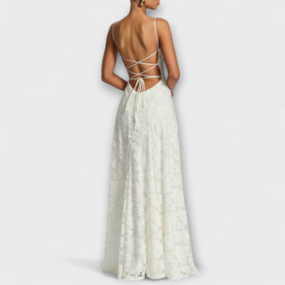 Kairi - Robe Maxi Élégante avec Dentelle Florale et Bretelles Spaghetti