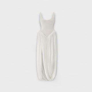 Maxi robe avec jupe drapée et fente latérale