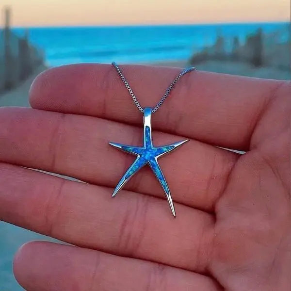 Collier avec pendentif étoile de mer en argent et opale bleue