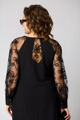 Amira™ | Robe élégante à manches en dentelle