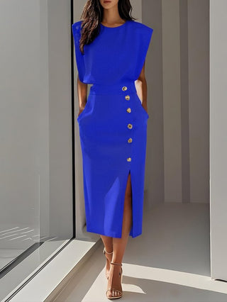 Malene™ | Robe midi unie avec fente à boutons et décolleté arrondi