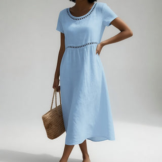 Robe midi Olivia à œillets