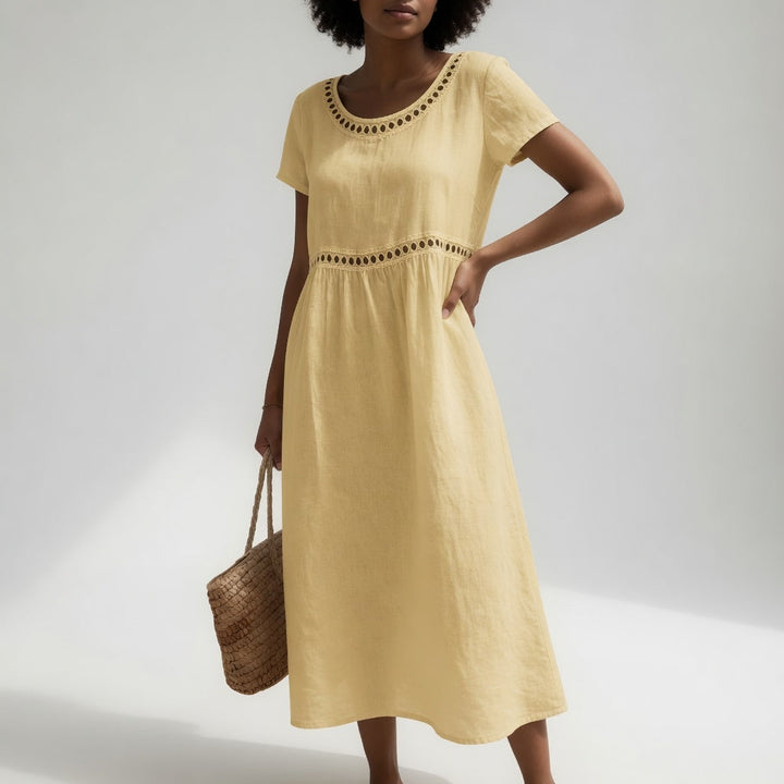 Robe midi Olivia à œillets